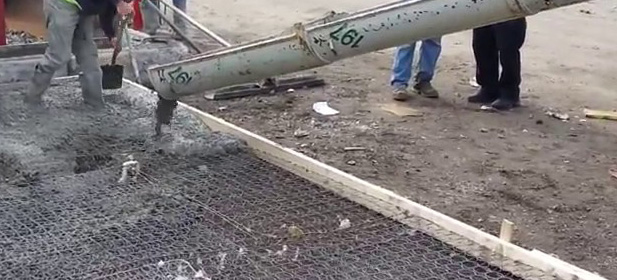 Concrete pump Holywood